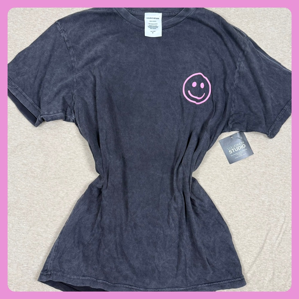 Lulusimon Studio Womens T Shirt‎ Gray Wash Smiley Face Graphic Cotton Size M
